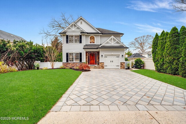 Building Photo - 909 Brookside Ave