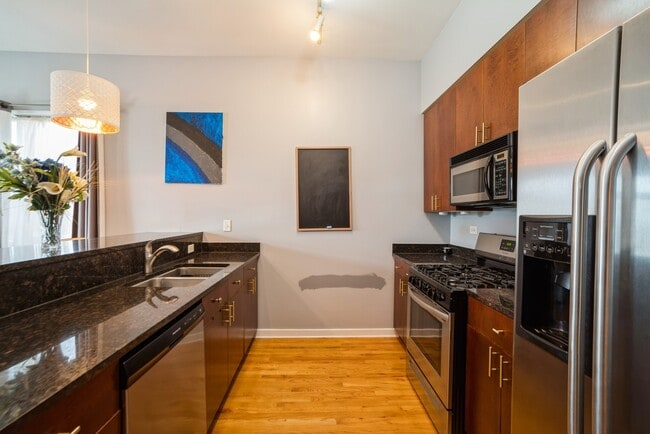 Building Photo - 4715 S Champlain Ave