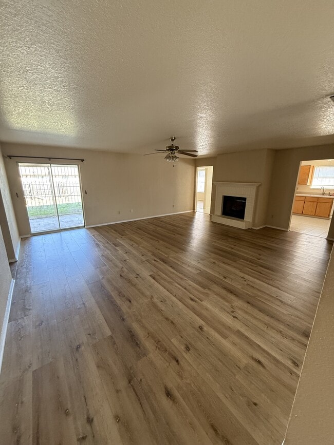 Building Photo - 2601 Mason Dr