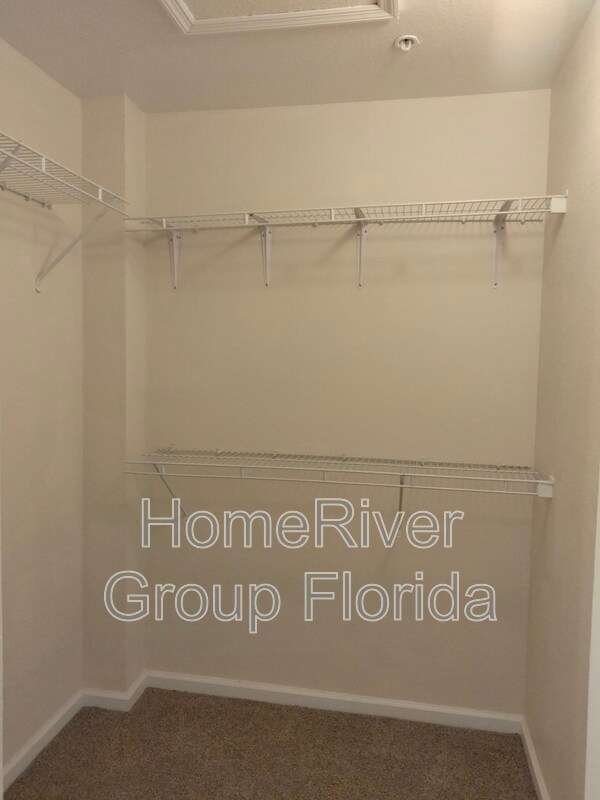 Foto del edificio - 131 SW Palm Dr