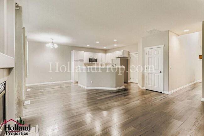 Building Photo - 4-Bedroom Home in Prime Hillsboro Location