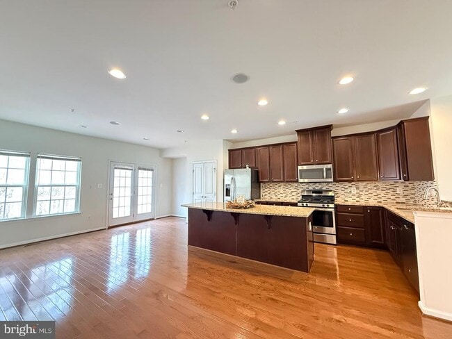 Building Photo - 7296 Dorchester Woods Ln