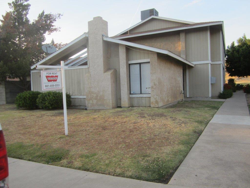 Primary Photo - 208 Jardin Ct