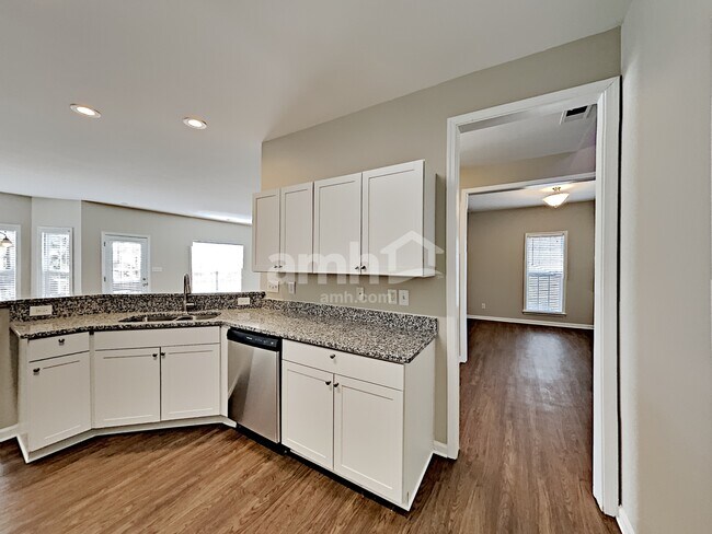 Foto del edificio - 222 Mott Rd