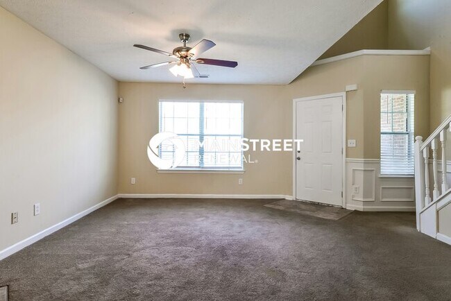 Building Photo - 4 Bedroom Pet-Friendly Home in Ellenwood, GA with Main Street Renewal