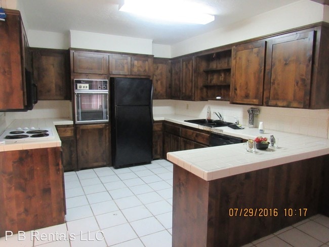 Foto del edificio - 4202 SE Elmhurst Ln