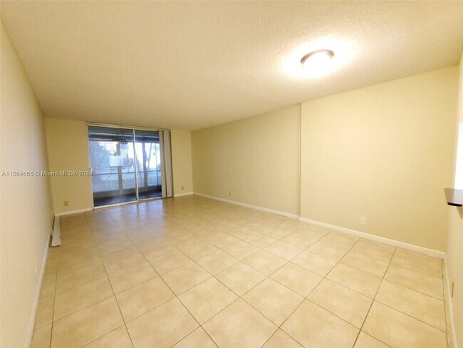 Foto del edificio - 300 NE 12th Ave