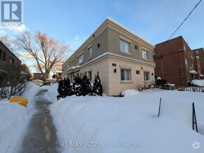 Building Photo - 1303-1303 Bayview Ave