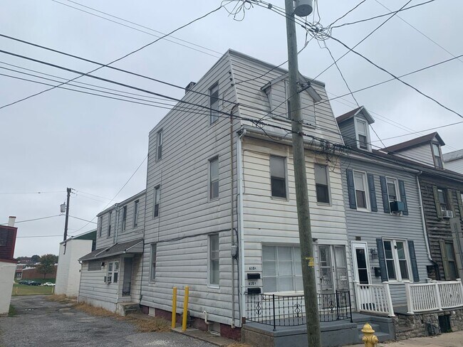 Building Photo - 3 Bedroom Apartment in the East End of Yor...