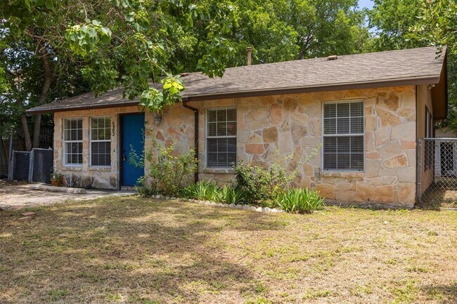 Building Photo - 6802 Villita Avenida