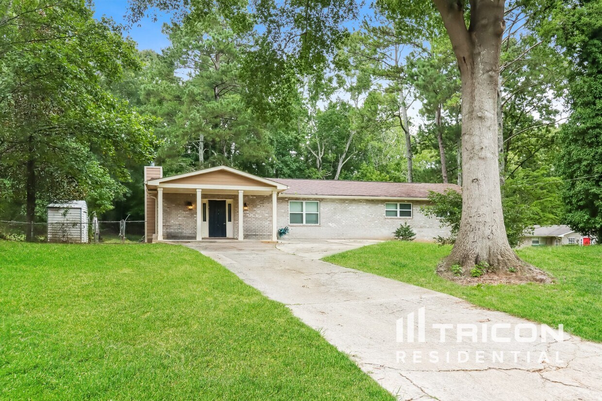 Foto principal - 1985 Chestnut Log Dr