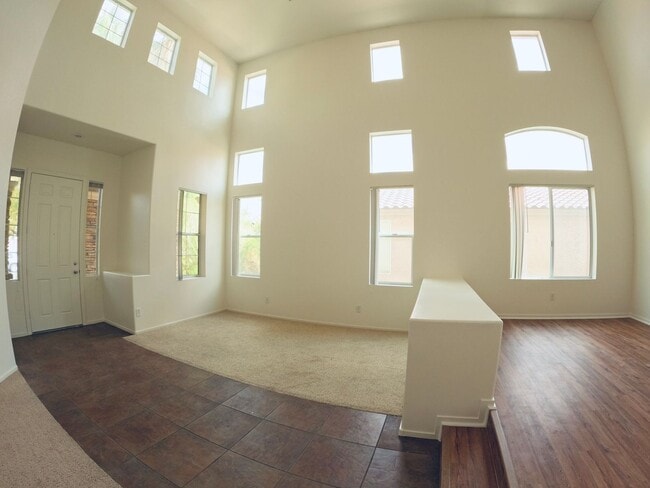 Foto del edificio - POOL 4 Bed/3 Bath New Appliances in SW Summerlin Area!