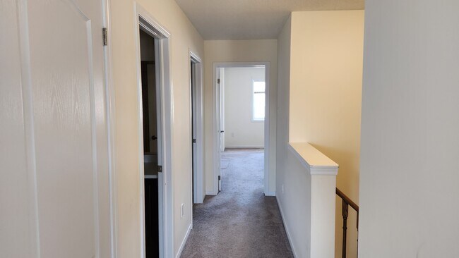 Building Photo - 74 Tilbury St