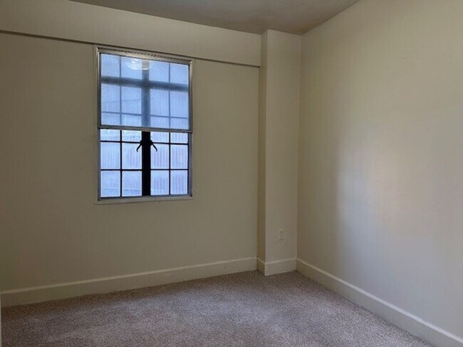 Foto del edificio - 213 N 2nd St