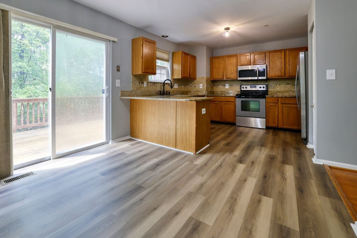 Building Photo - 30 Flaxleaf Ct