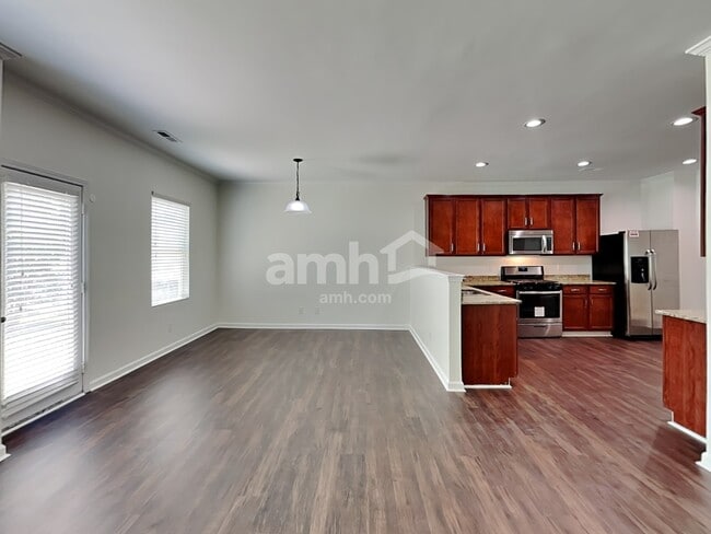 Building Photo - 9924 Paper Tree Rd