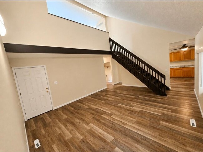Foto del edificio - 2532 W 3rd St