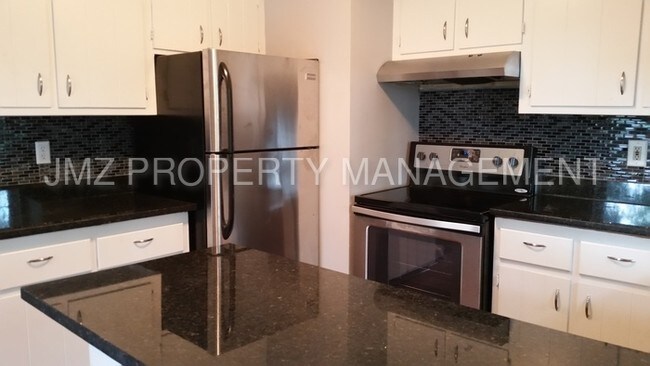 Foto del edificio - 2151 Decker Rd