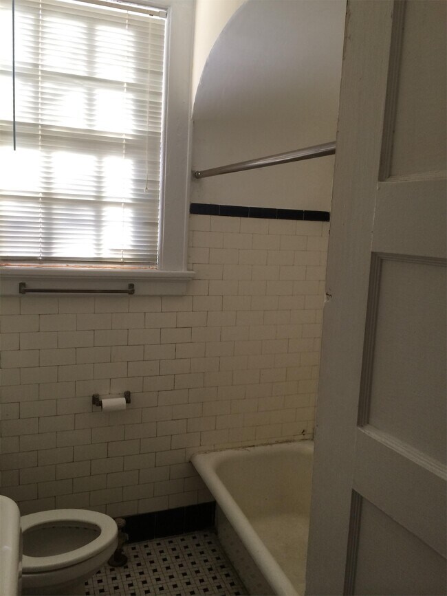 Foto del edificio - 1301 S McDonough St