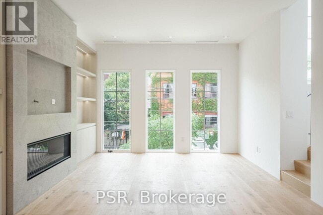 Building Photo - 381 Madison Ave