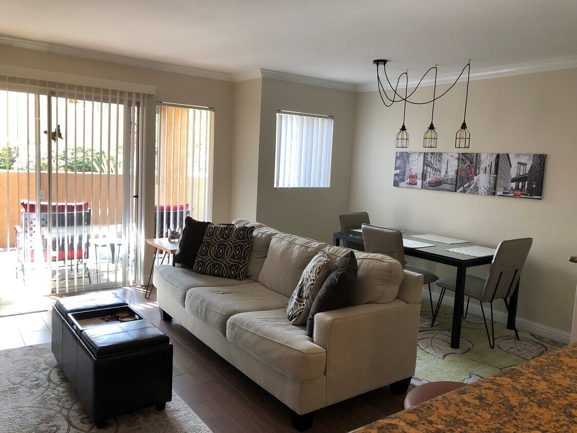 Primary Photo - 15377 Maturin Dr