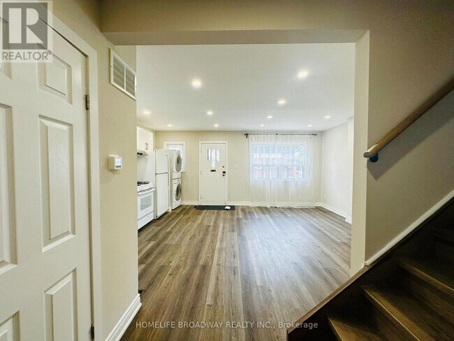 Building Photo - 55 Fairbank Ave