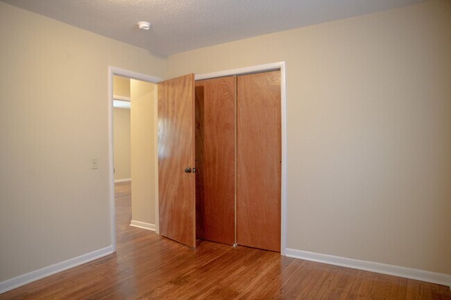 Foto del edificio - 3 bedroom/ 2 bathroom rental in Cullman City limits.