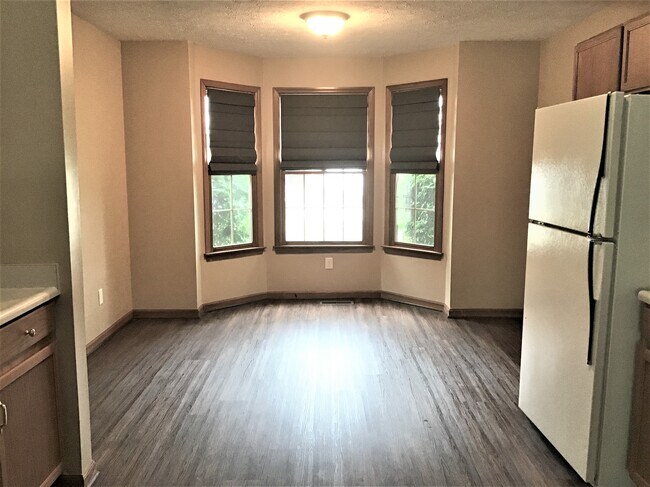 Building Photo - 1052 Windsor Crossing Lane