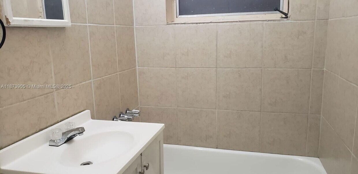 Primary Photo - 2063 NE 173rd St