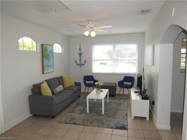 Foto del edificio - 717 95th Ave N
