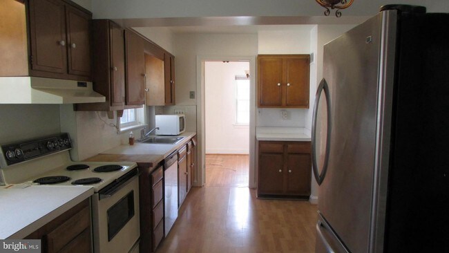 Foto del edificio - 6064 Wooten Dr