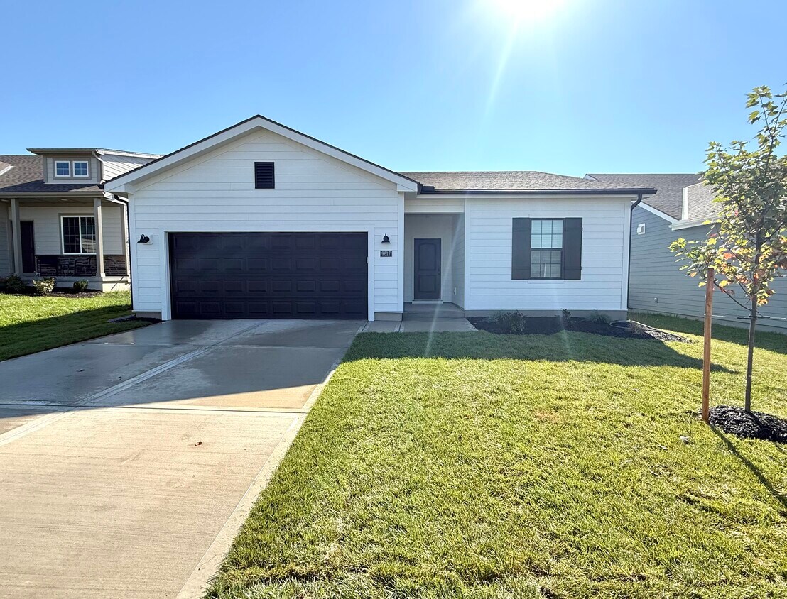 Foto principal - 9617 N Colrain Ave
