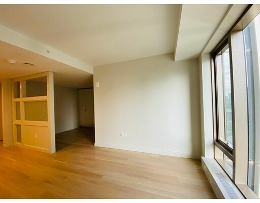 Building Photo - 135 Seaport Blvd