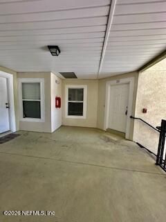 Foto del edificio - 7920 Merrill Rd