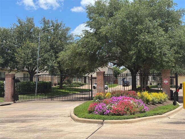 Foto del edificio - 14127 Grovemist Ln