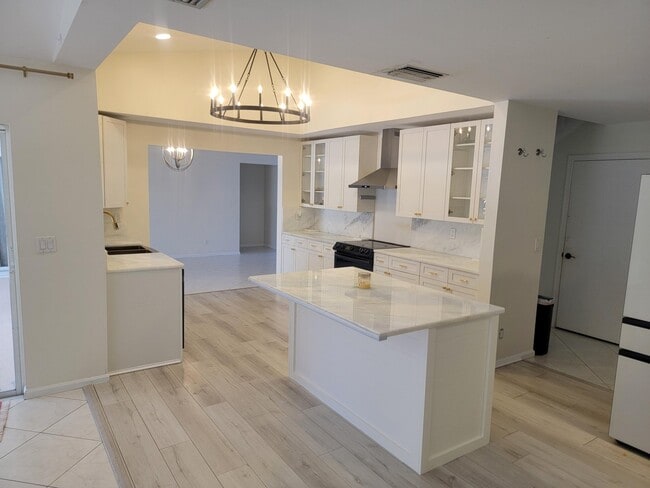 Building Photo - 9082 Cavatina Pl