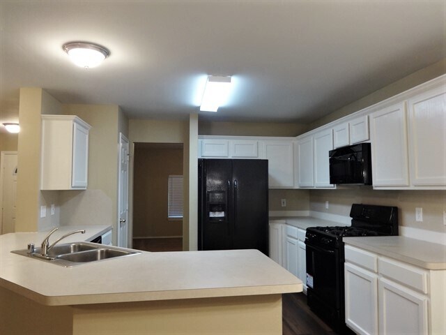Building Photo - 10431 Trail Ridge Ct