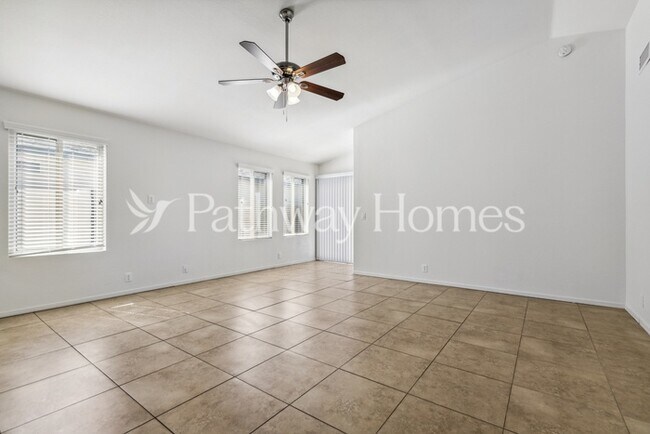 Building Photo - 15212 N 85th Dr