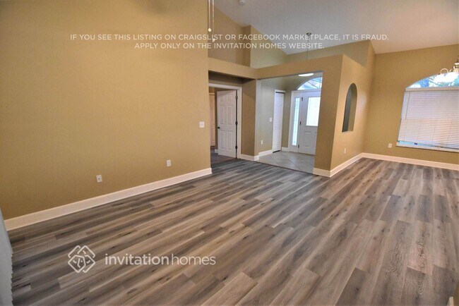 Foto del edificio - 4526 Windsor Ct E