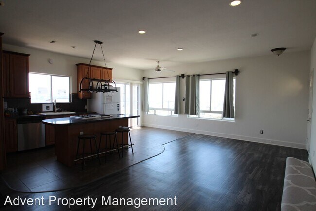 Foto del edificio - 5860-5864 Mildred St