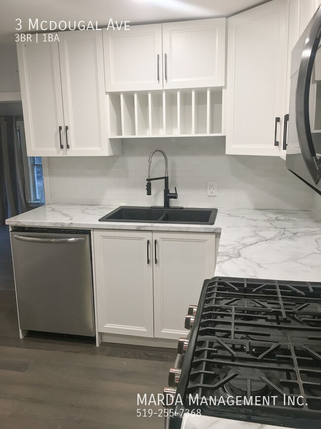 Building Photo - SPACIOUS UPDATED 3BED/1BATH HOUSE IN CHATH...