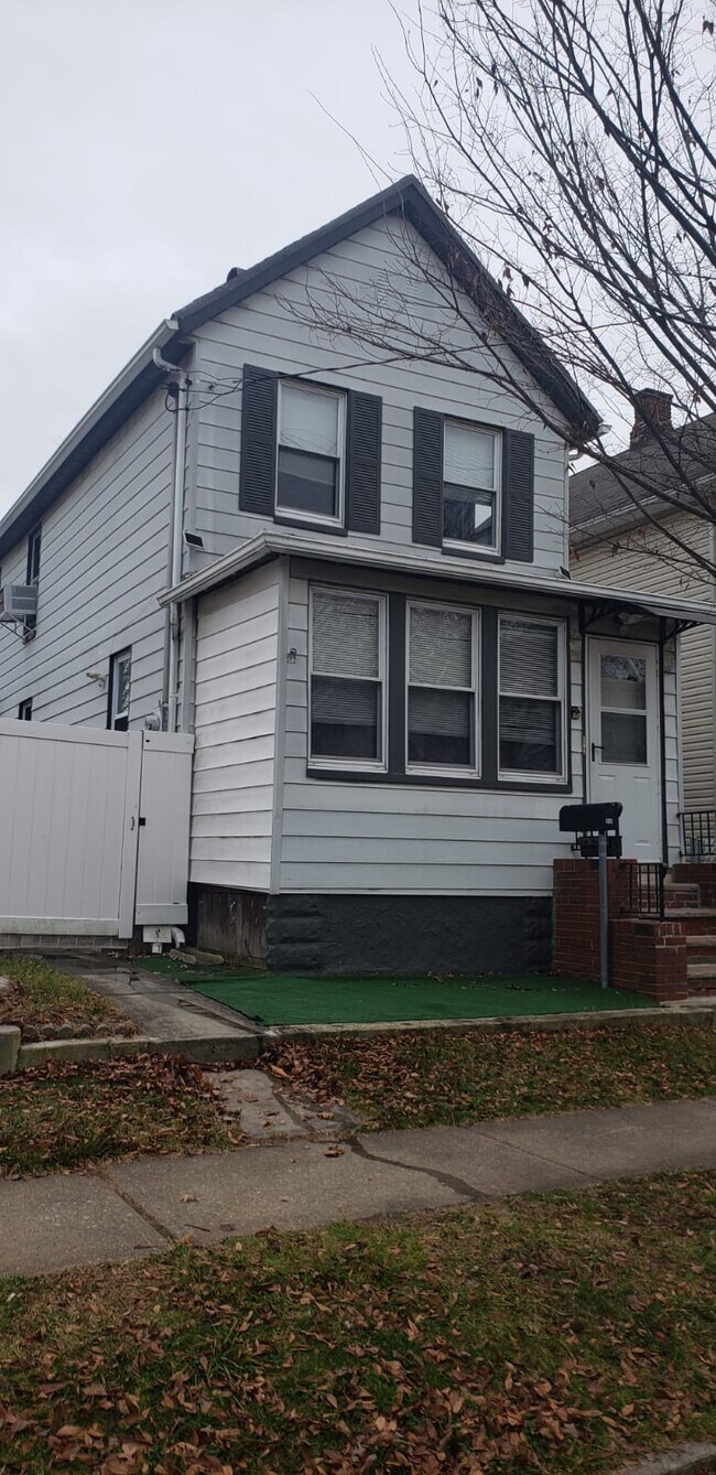 Foto del edificio - 310 Craig Ave