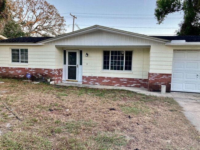 Building Photo - 4338 Beacon Square Dr