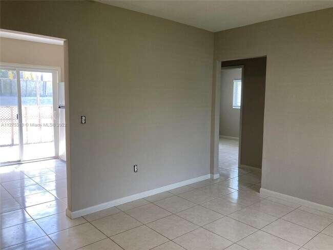 Building Photo - 3170 NW 38th St