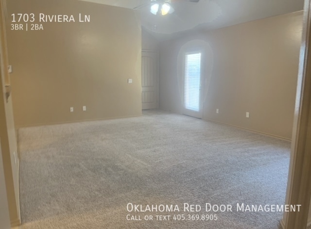 Foto del edificio - 1703 Riviera Ln