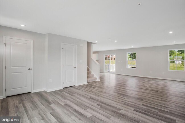 Building Photo - 5402 Vergo Rd