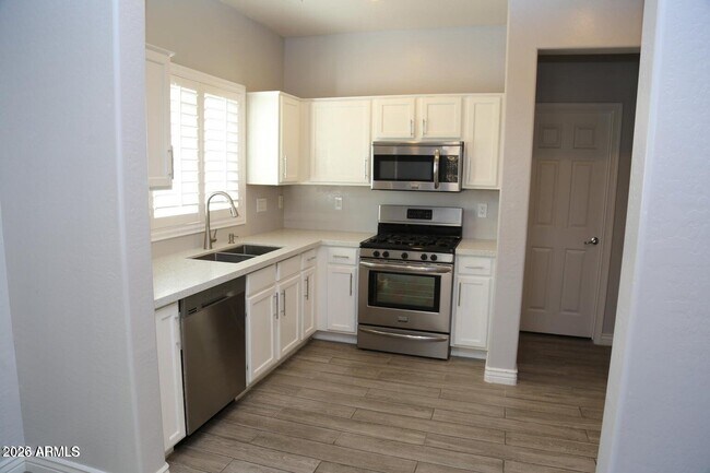 Foto del edificio - 10324 W Sands Dr