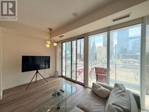 Building Photo - 126 Simcoe St
