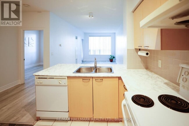 Building Photo - 62 Suncrest Blvd