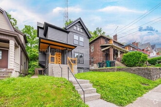 Building Photo - 433 Dorchester Ave